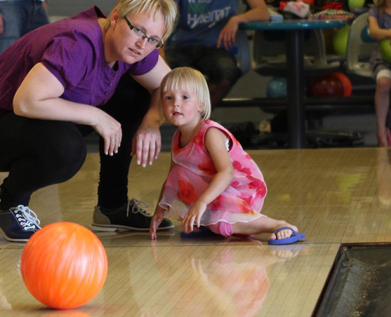 Prøv områdets bowlingbaner - både til børn og voksne